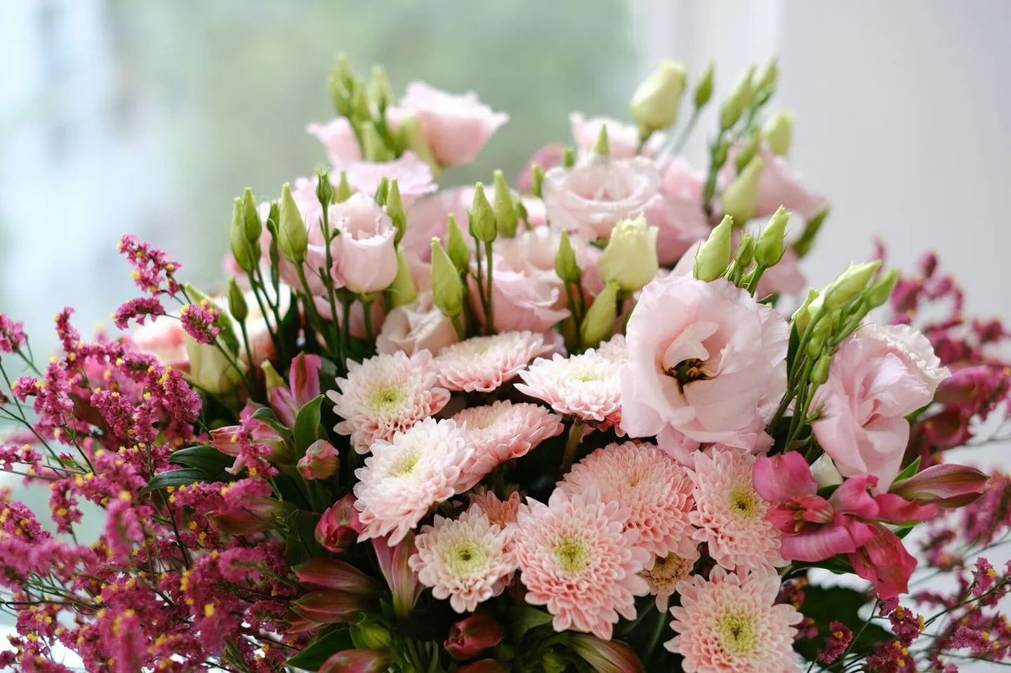 Luxury flower bouquet for elegant flower delivery in Casablanca
