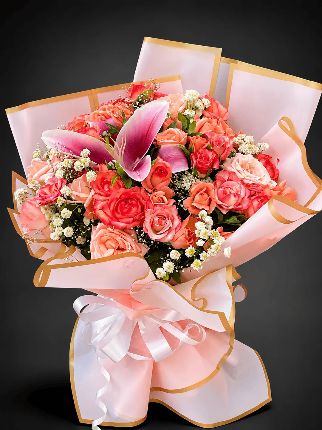 Floréa pink rose and lily bouquet with blush wrapping for flower delivery in Casablanca